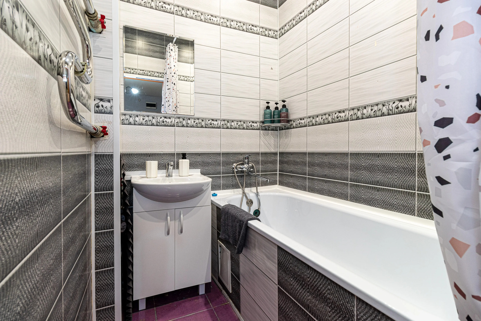 Квартира Двухкомнатная рядом с парком Галицкого