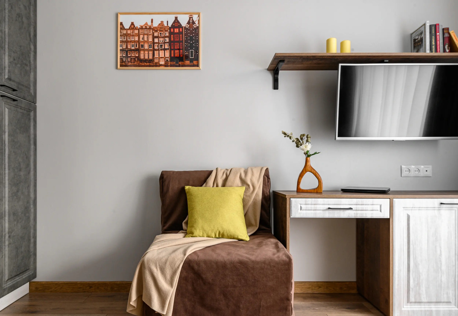 Апартаменты Уютная Студия Между Аэропортом и метро Звездная