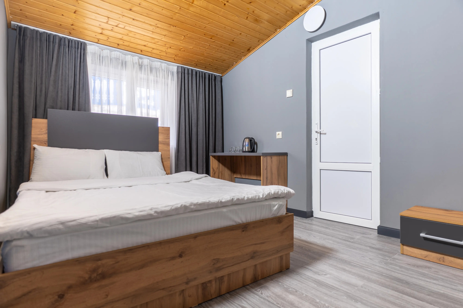 Отель Максим Парк-Лоо