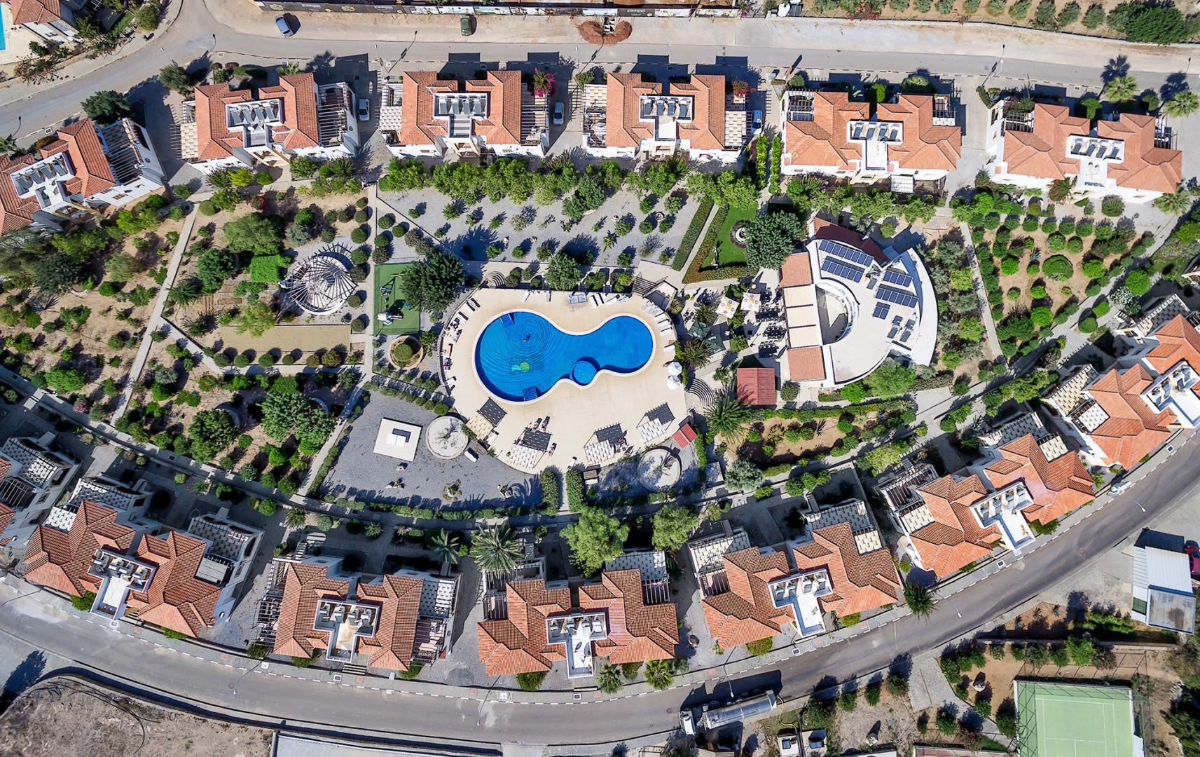 Отель Carrington Holidays