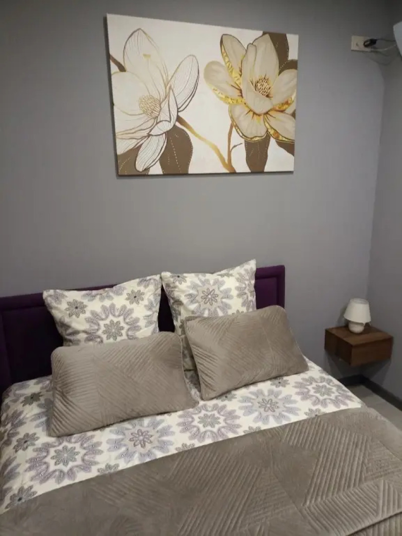 Апартаменты на набережной сети «Все в гости» на ул. Батурина, 27