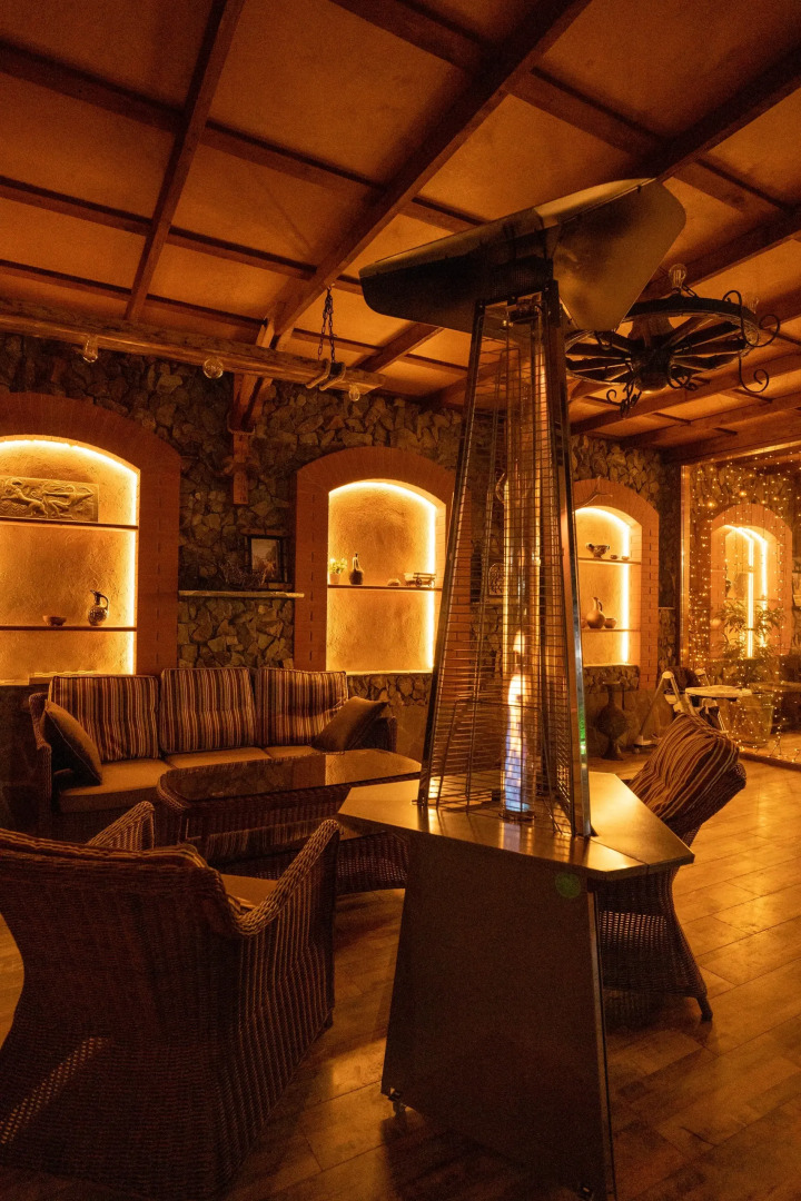 Частный Дом в Горах с Бассейном