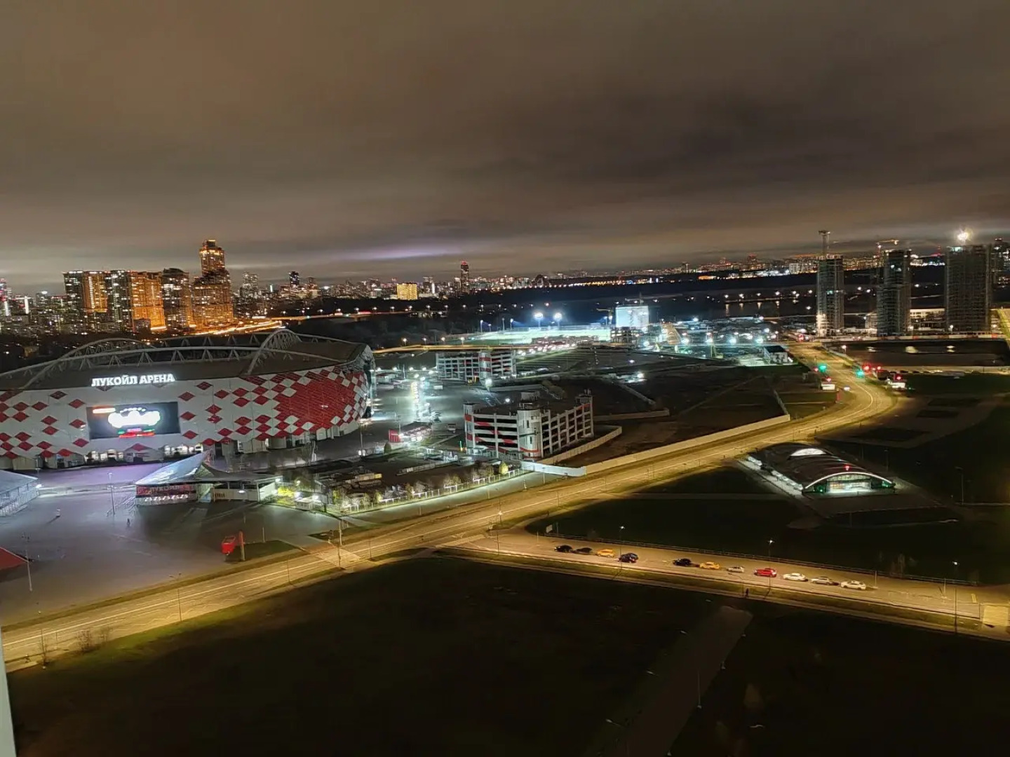 Апартаменты с видом на реку Москву