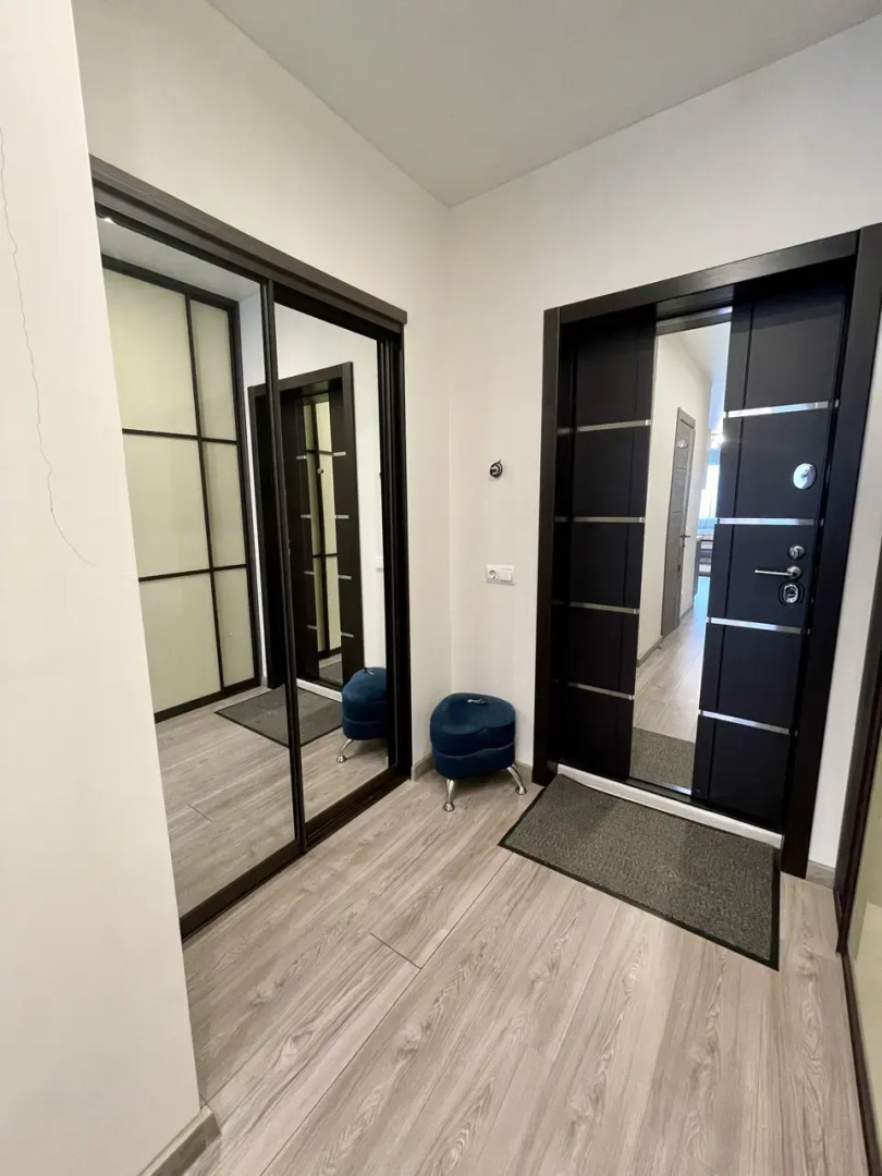 Апартаменты в доме бизнес-класса с видом на Золотой Мост