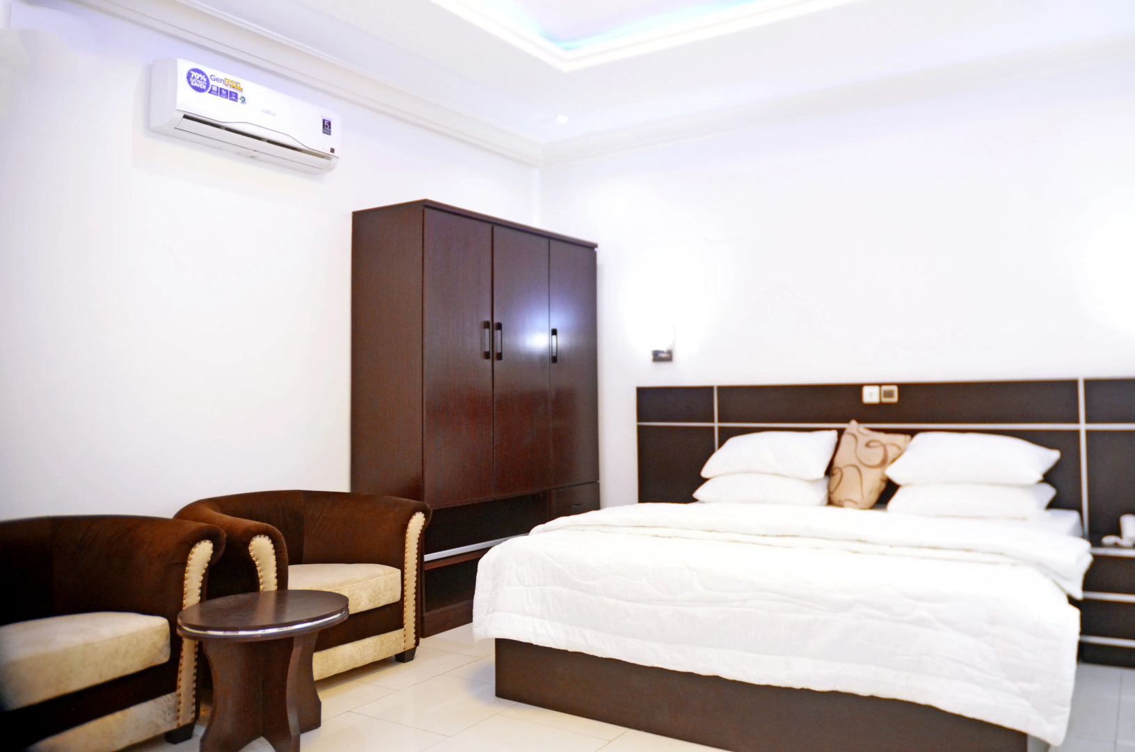 Отель Beach Sand Hotel & Resort