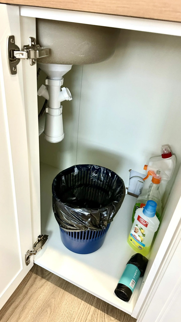 Апартаменты Истоман Two с видом на пруд