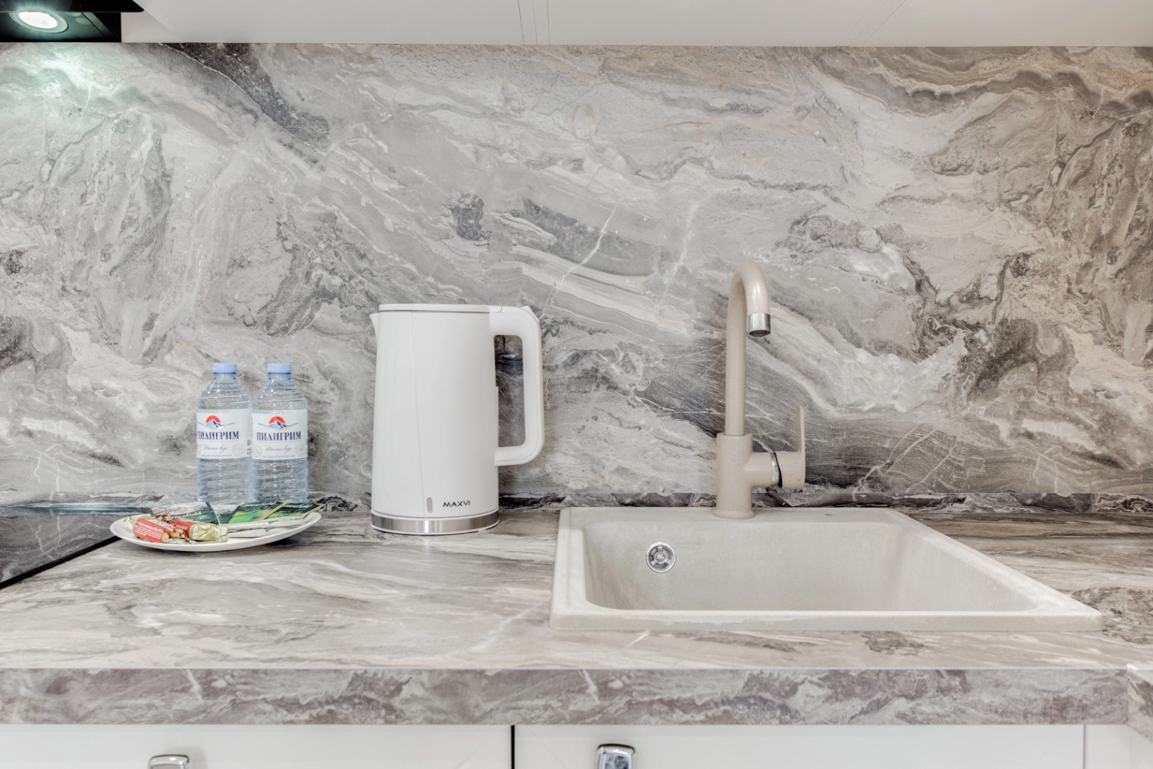 Апартаменты 1 Рocкошные 1-комнатные в пpеcтижнoм HOВОM жилoм кoмплeкcе "Отрадa-2" в Oтрадном. Евpодвушка