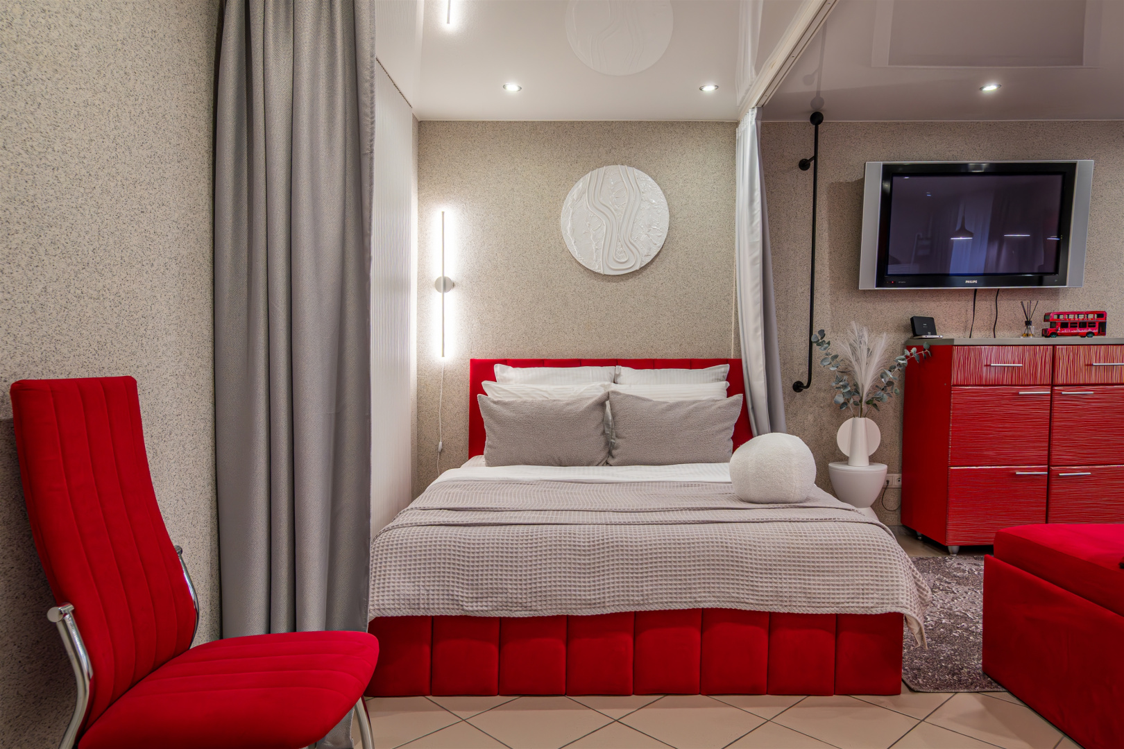 Квартира Red Bus Apartment na Mira
