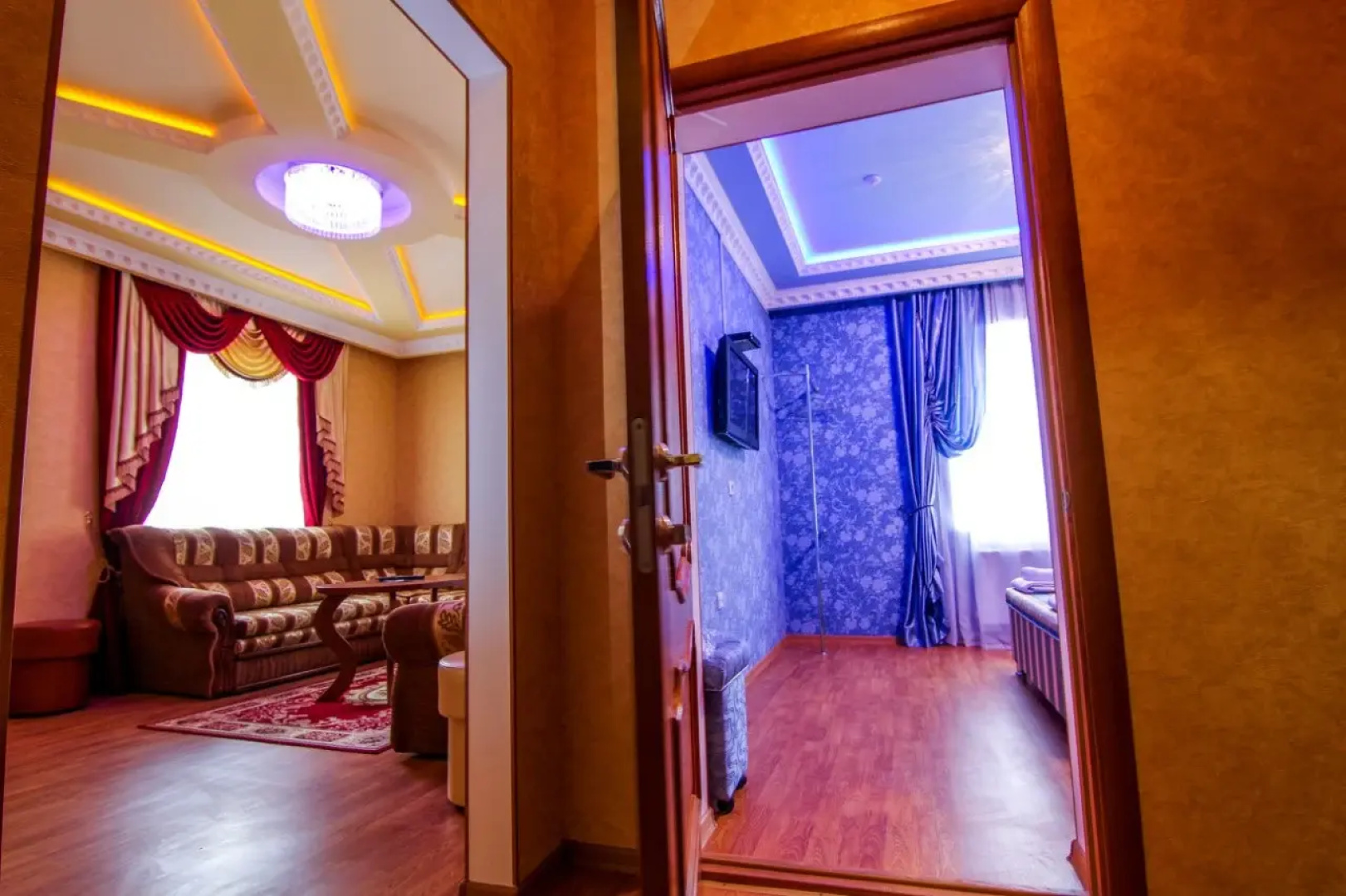 Отель Люкс
