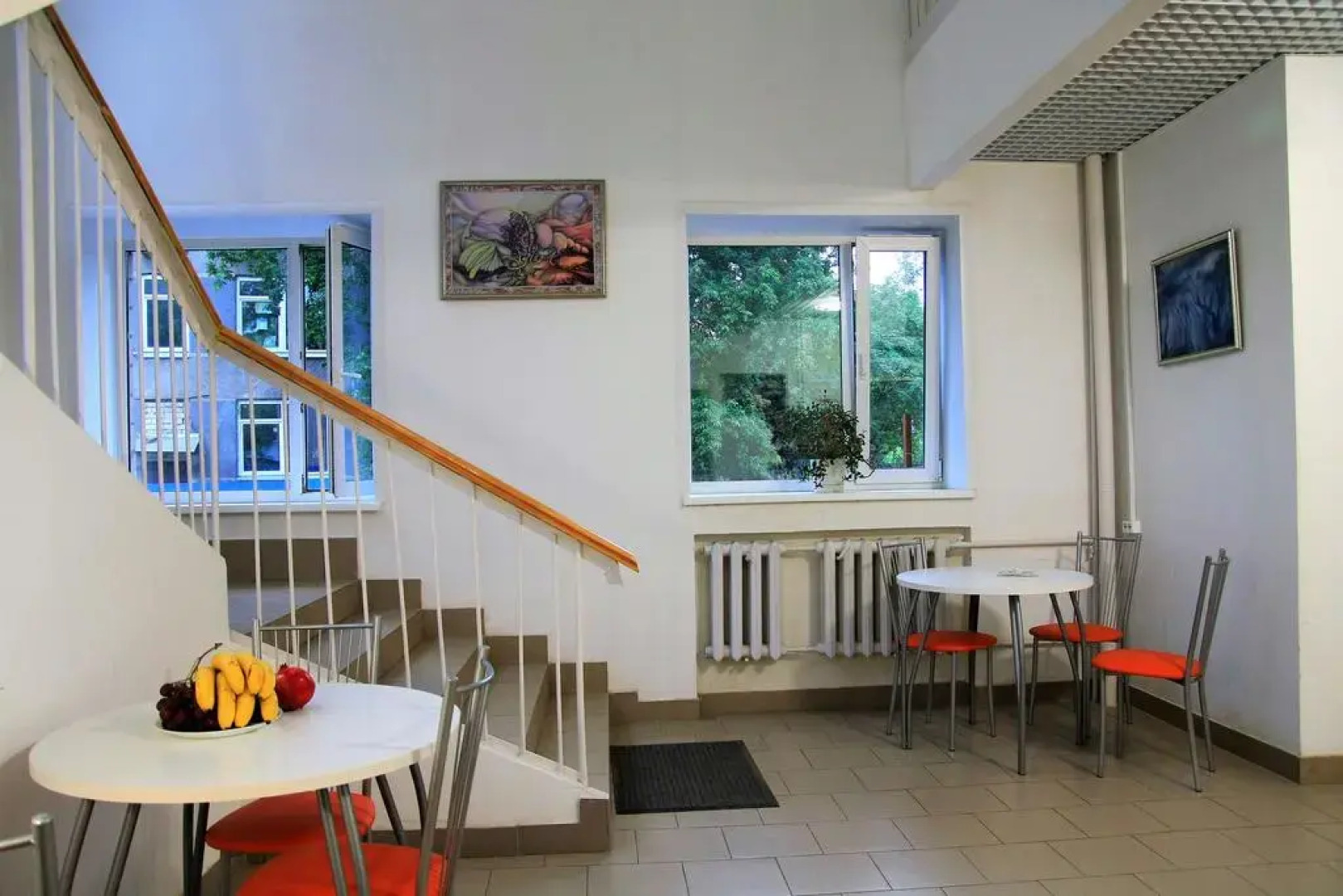 Отель Весна