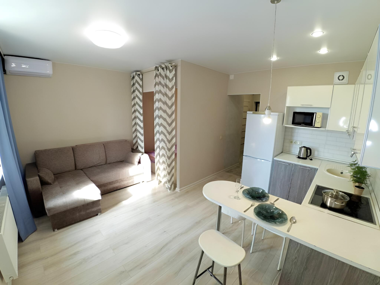 Апартаменты на Космонавтов 61 Б