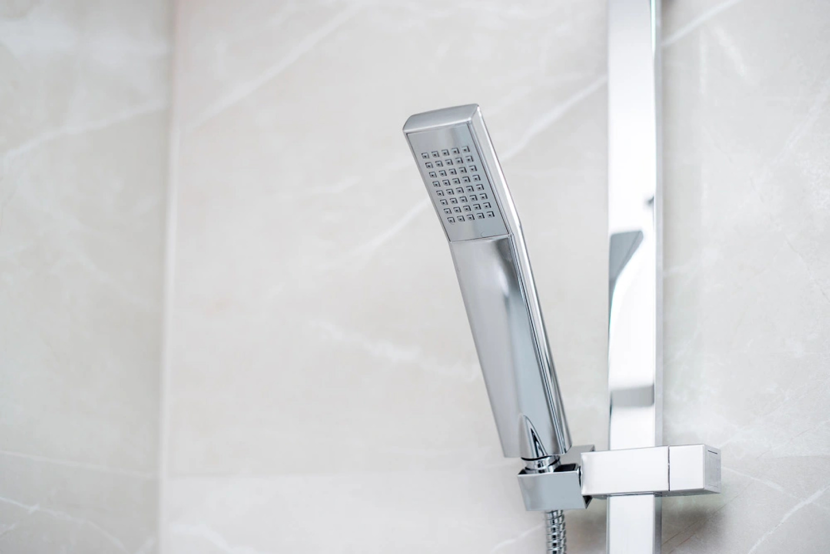 Апартаменты Тихая студия 38кв.м,напротив Центрального Парка,вокзал пешком