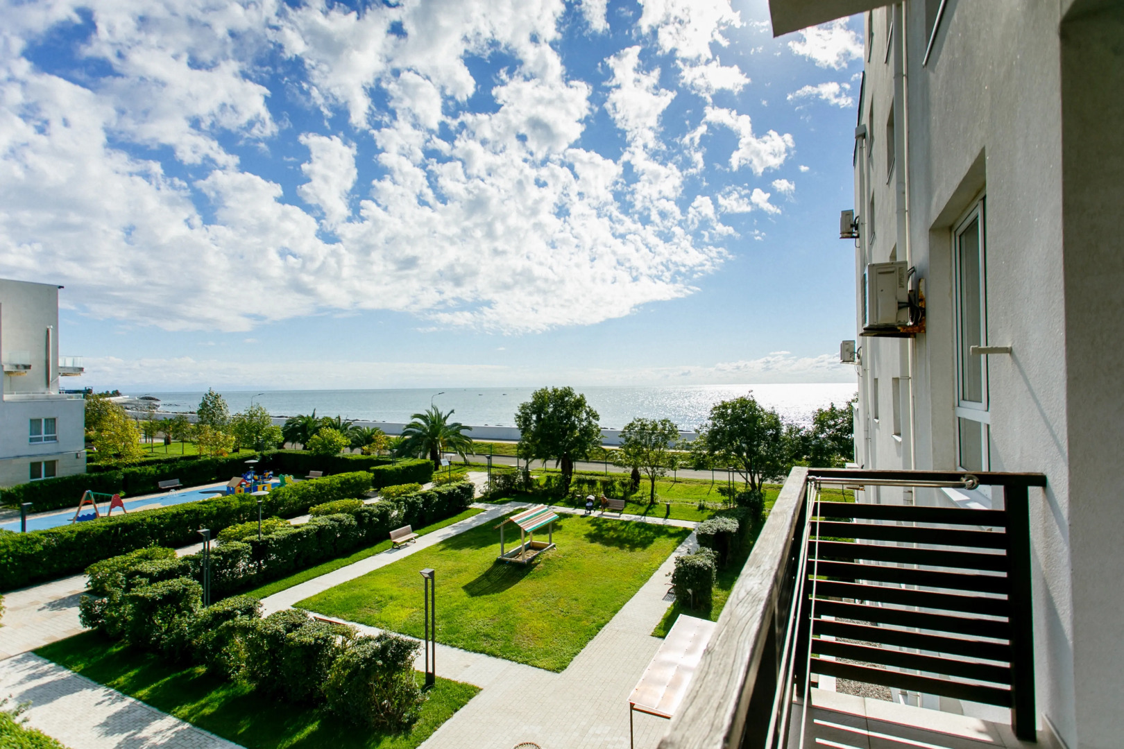 Апартаменты в Имеретинском на Парусной 23