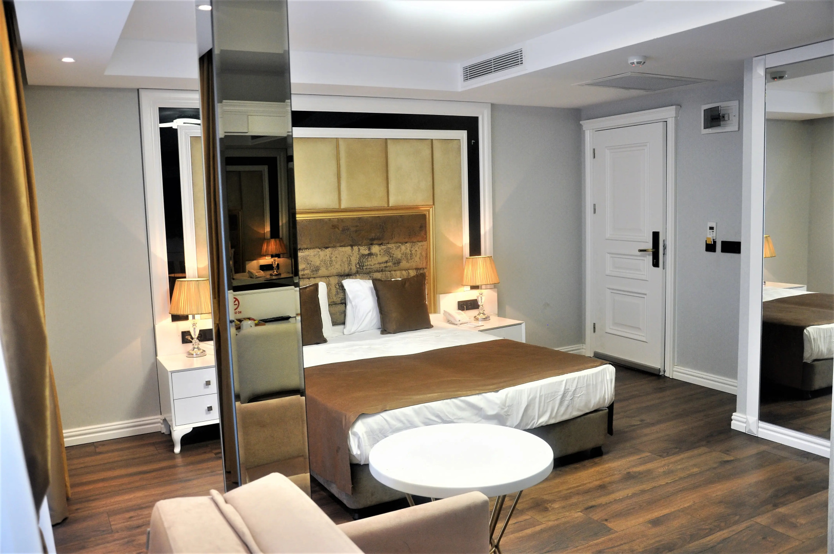 Отель Pell Palace Hotel & Spa