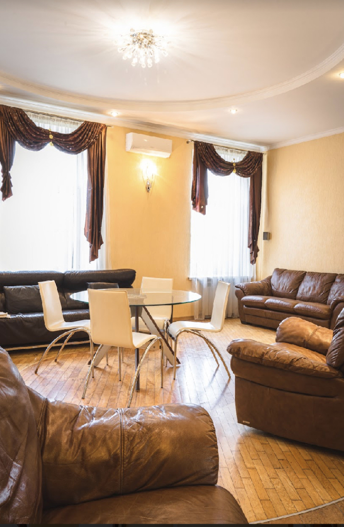 Апартаменты Уникальная Квартира в Самом Сердце Золотого Треугольника