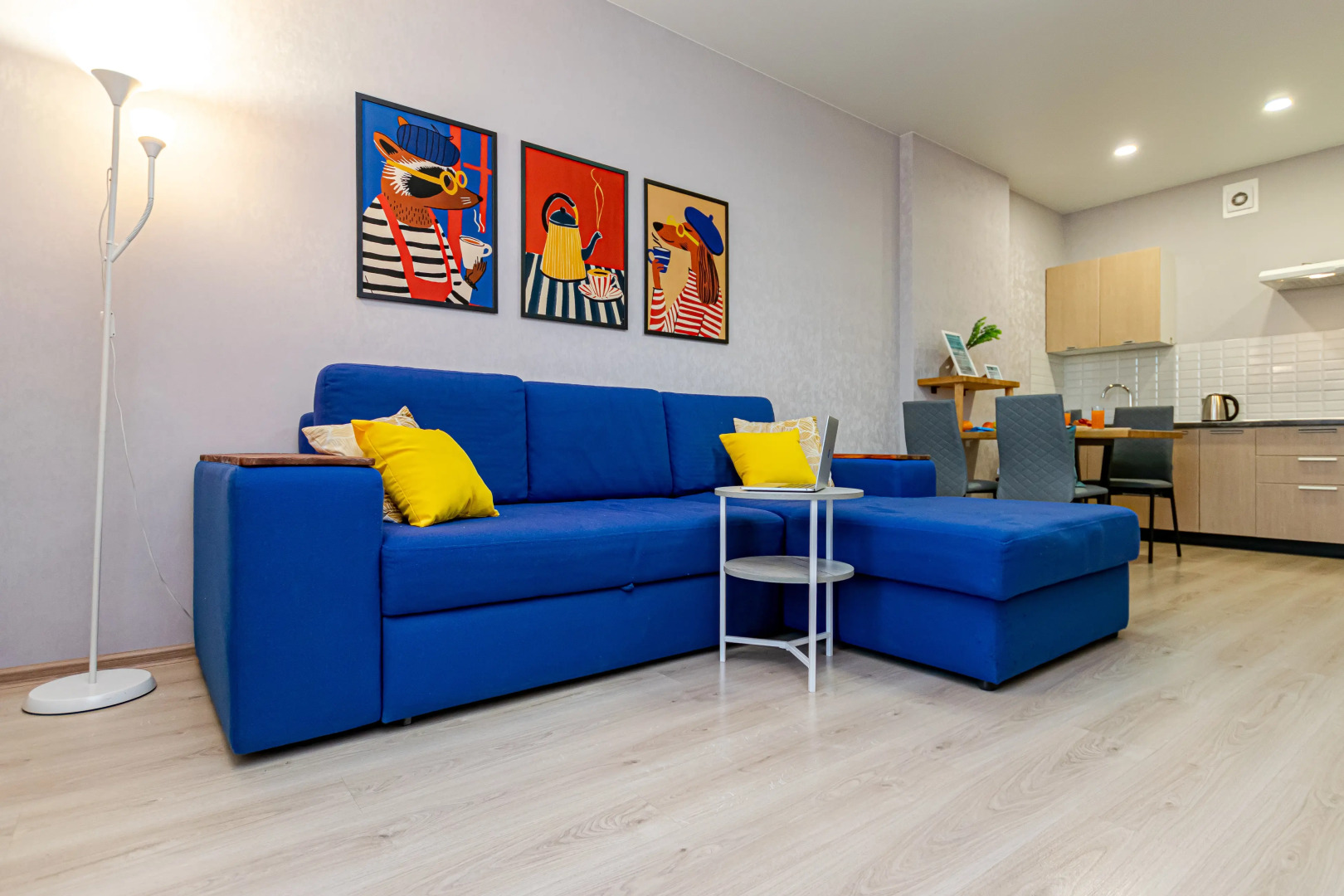 Апартаменты Cosmos Apart на Революции 48 Б (1)