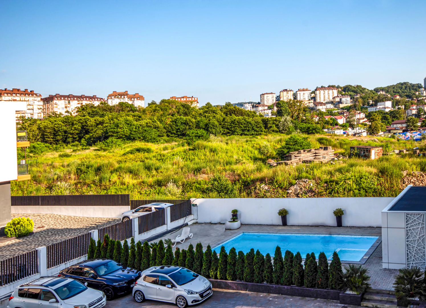 Апартаменты семейные с летним бассейном в ЖК Даймонд