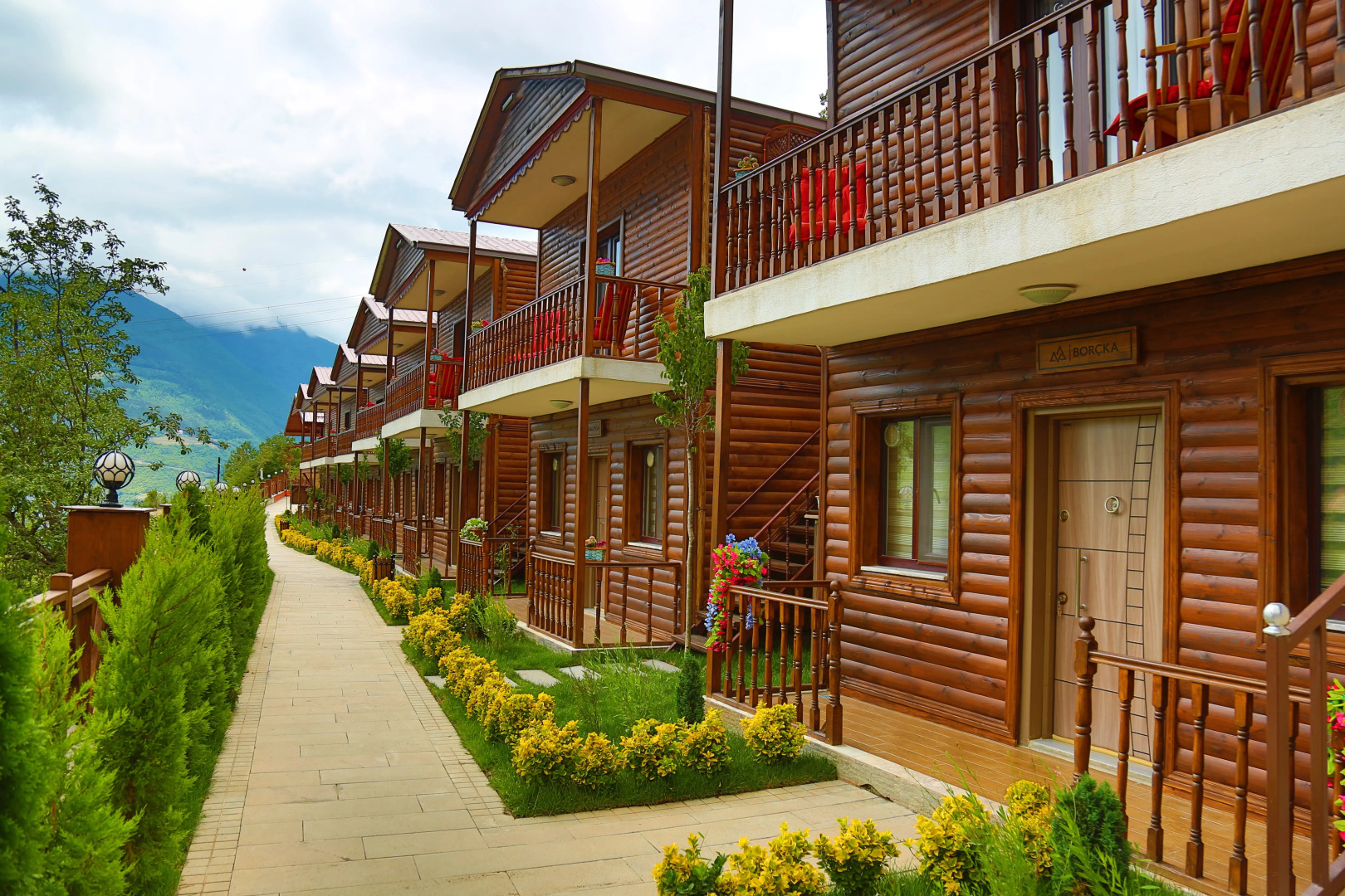 Dergiz Holiday Village & Spa