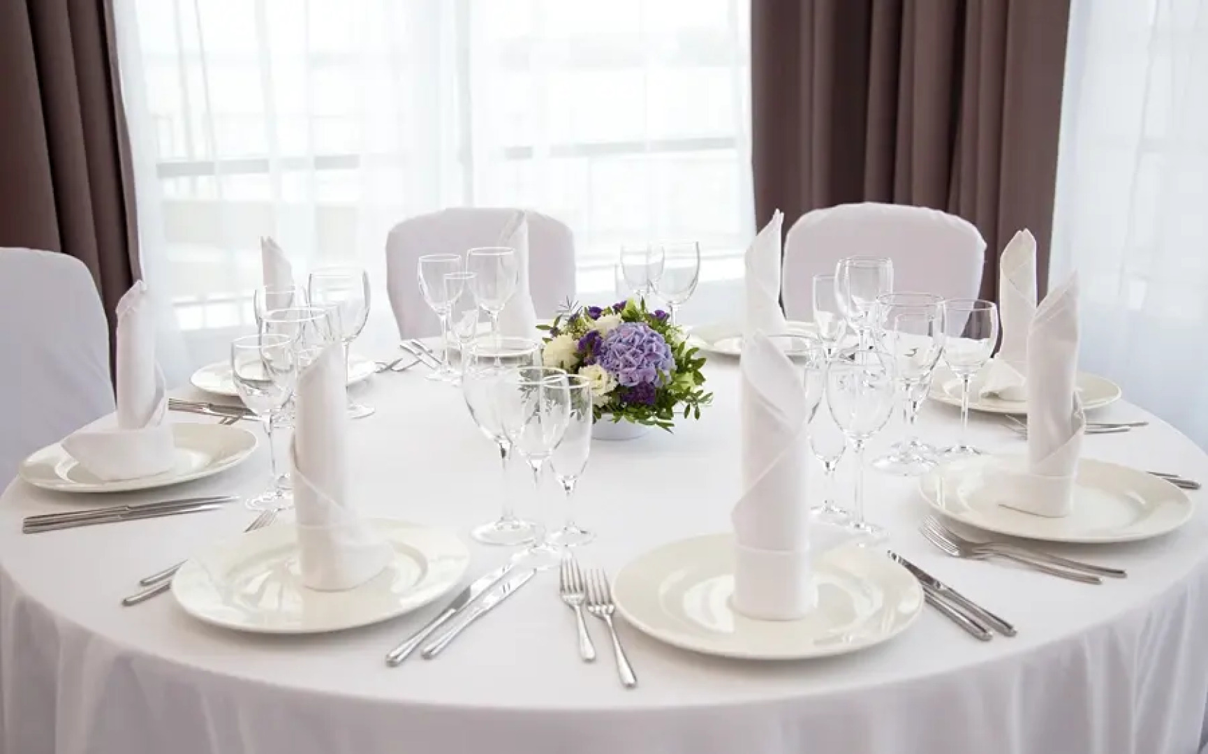 Отель Демидов Плаза