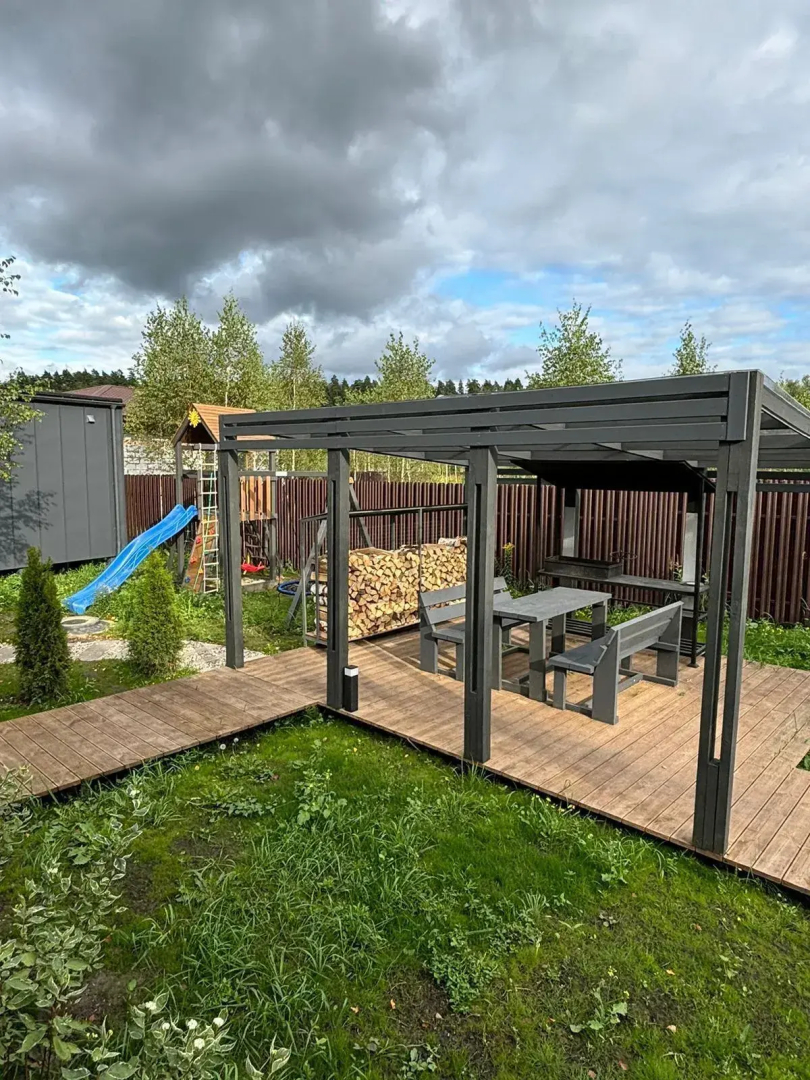 Частный дом Большой у реки с камином и сауной