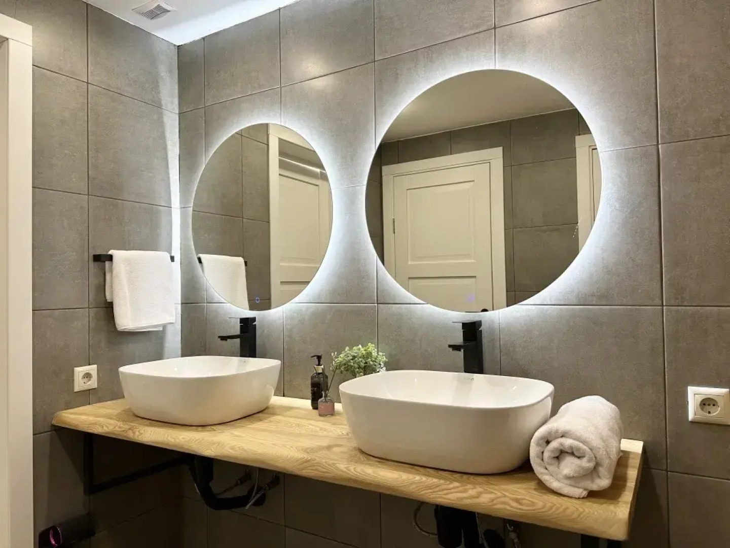 Частный Дом Барнхаус №4 с инфракрасной сауной и горячим Чаном на 6 человек