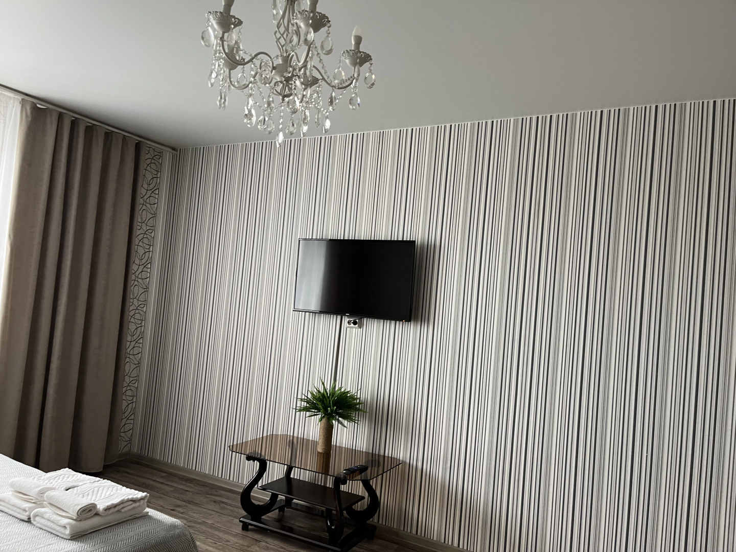 Апартаменты видовые на 14 этаже рядом ТРК Родник