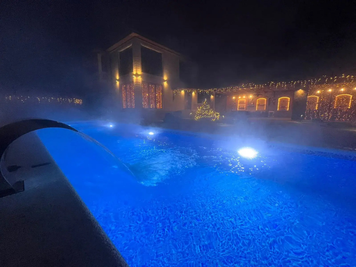 Частный Дом в Горах с Бассейном