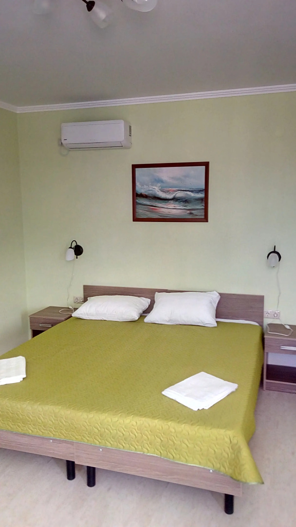 Guest House on Aivazovskogo 38