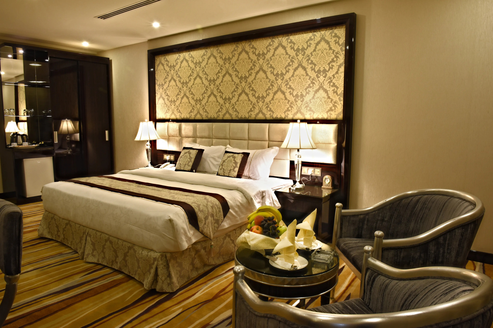 Отель Garden Plaza