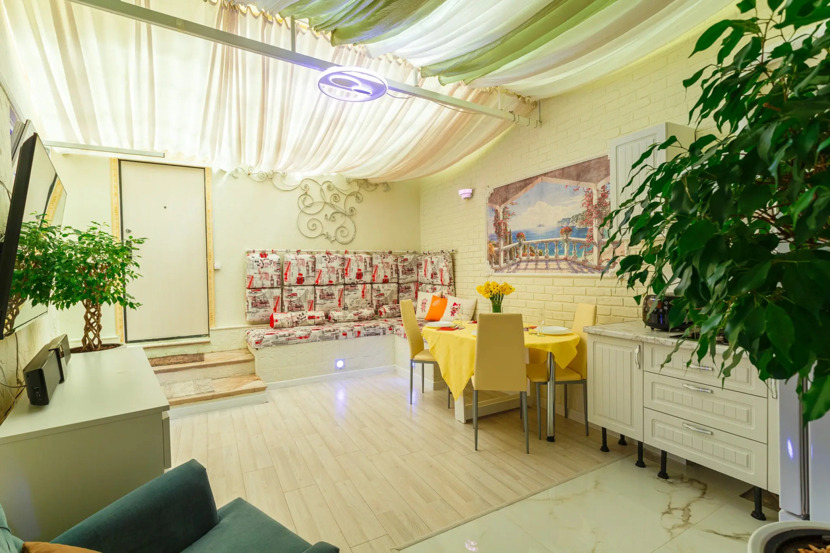 Апартаменты Жемчужина Lamare Двухэтажные Рядом с Зимним Театром