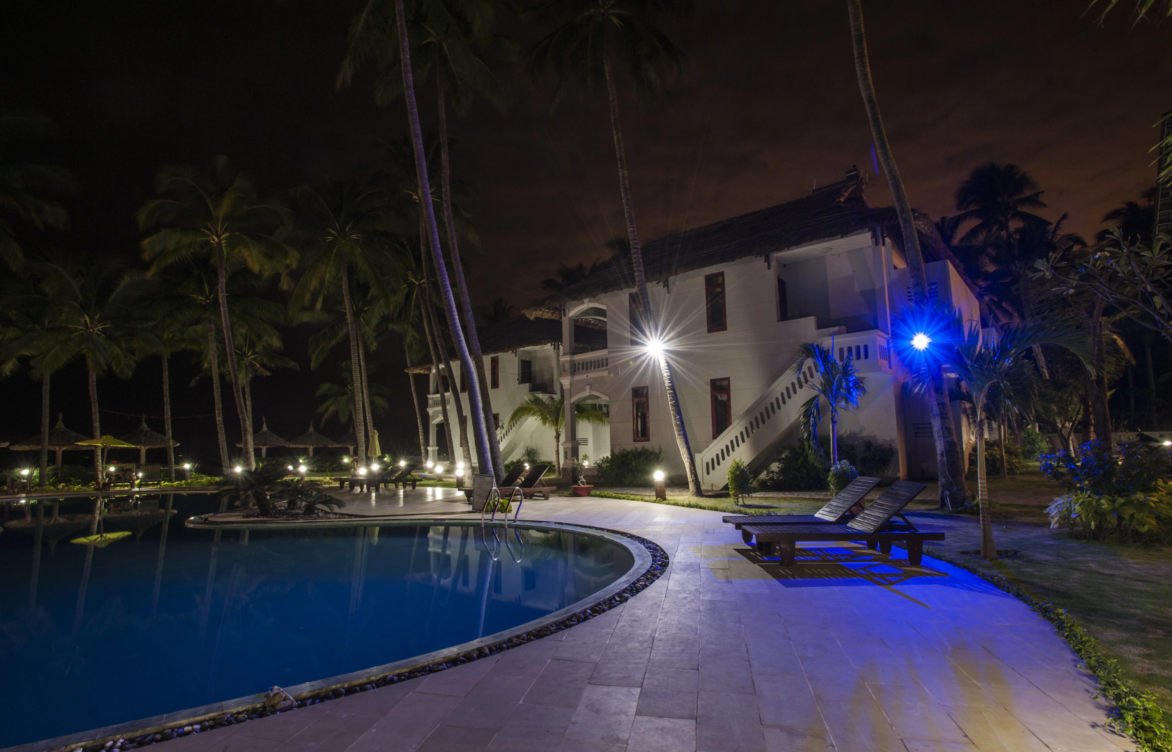 Отель Little Paris Resort & Spa Mui Ne