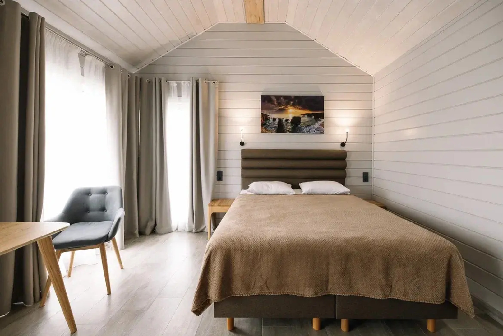 Отель Акора