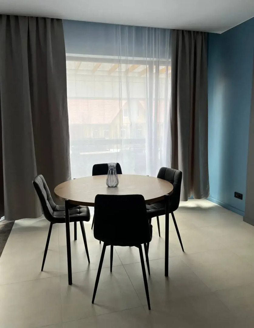 Апартаменты 1-к. квартира 42 м² 2/10 эт.