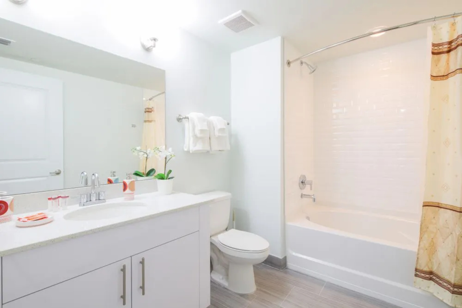 Апарт-Отель Hollywood Beach Luxury Residences