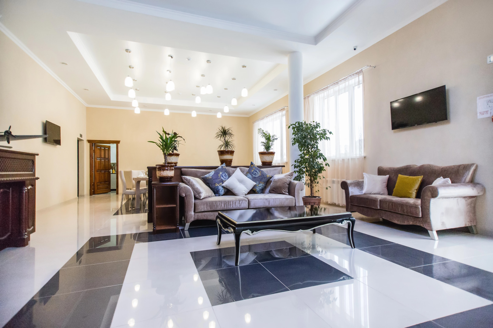 Отель Авиатор