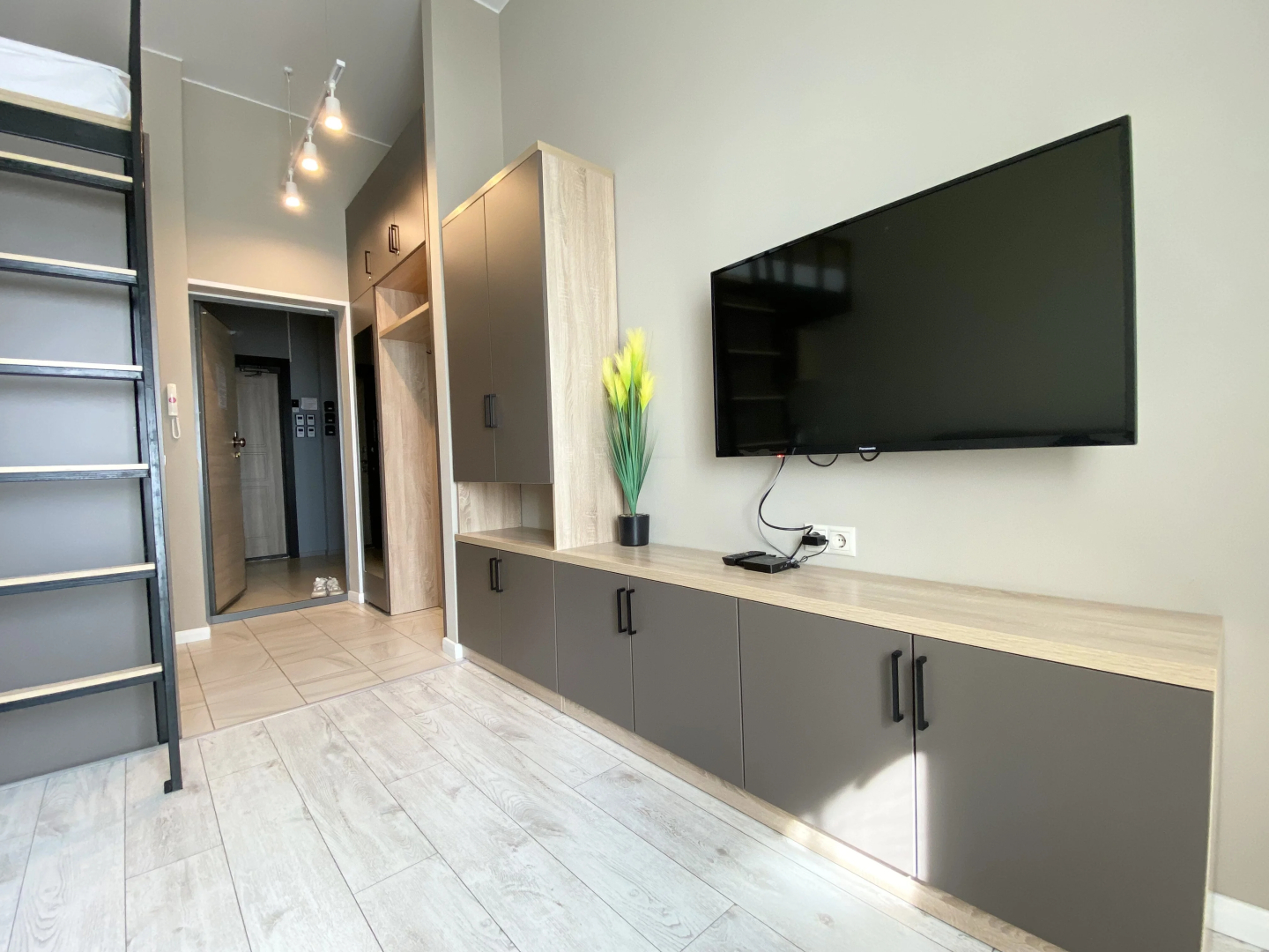 Апартаменты 226 (Воскресенская 59, 19 этаж)