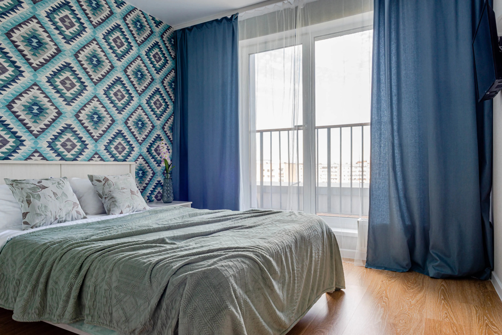 Евродвухкомнатные Апартаменты на Стачек 62