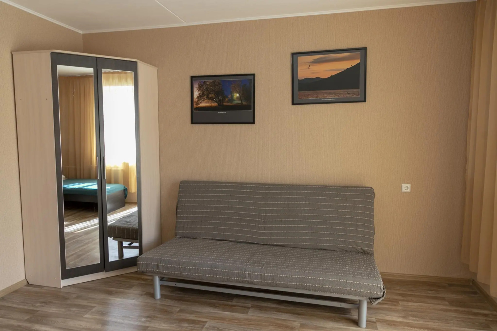 Апартаменты Урал на улице Сулимова 47А