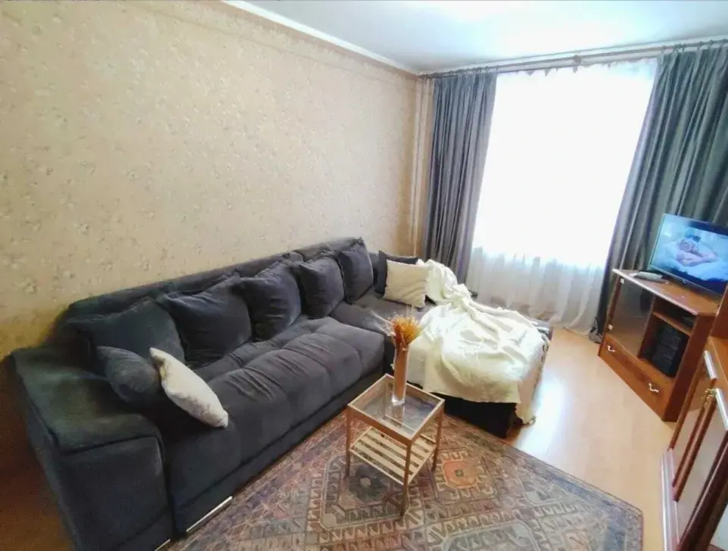 Квартира GoldApart Мантулинская 2