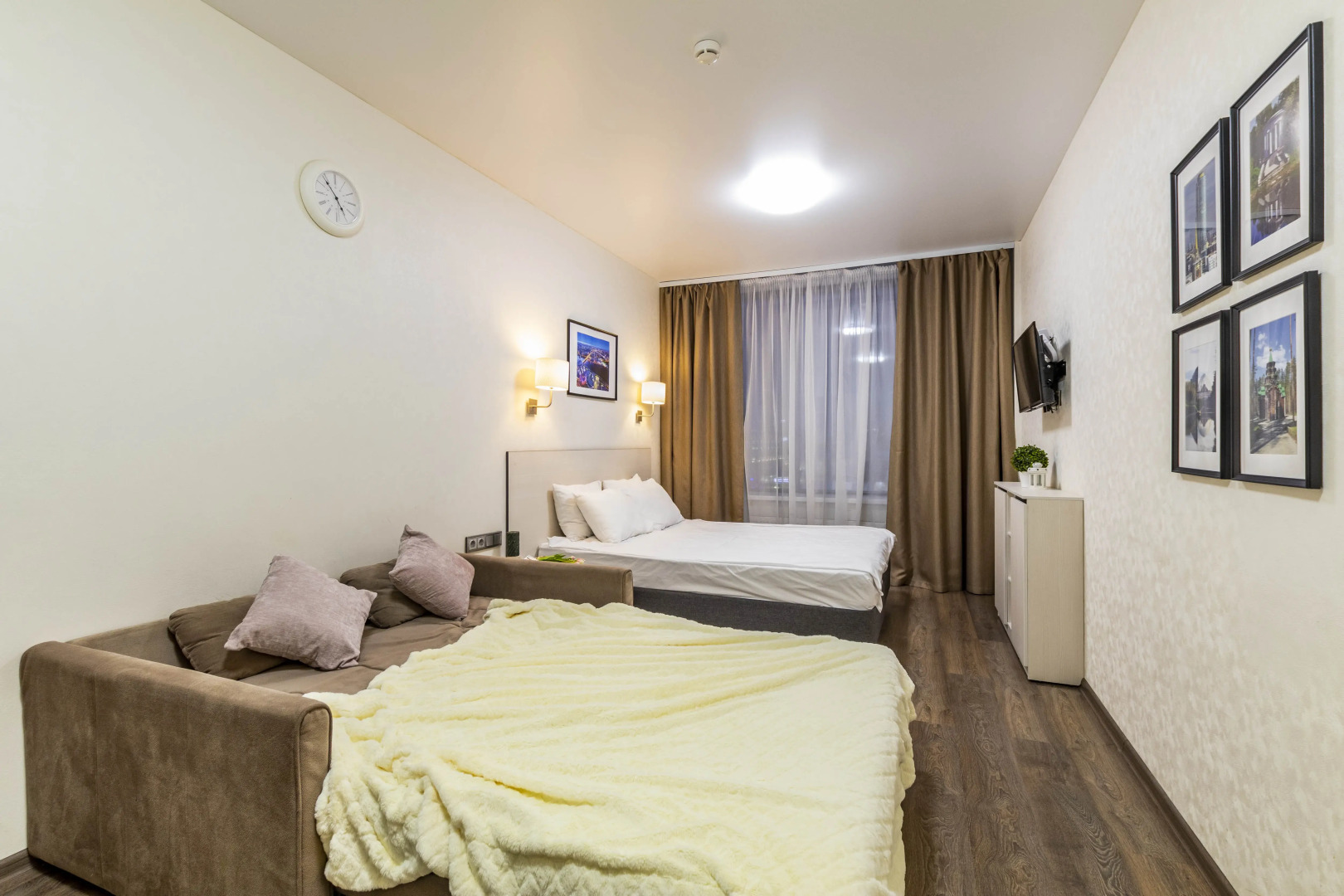 10 Апартаменты Stepanenkov на Малышева 42А (06)