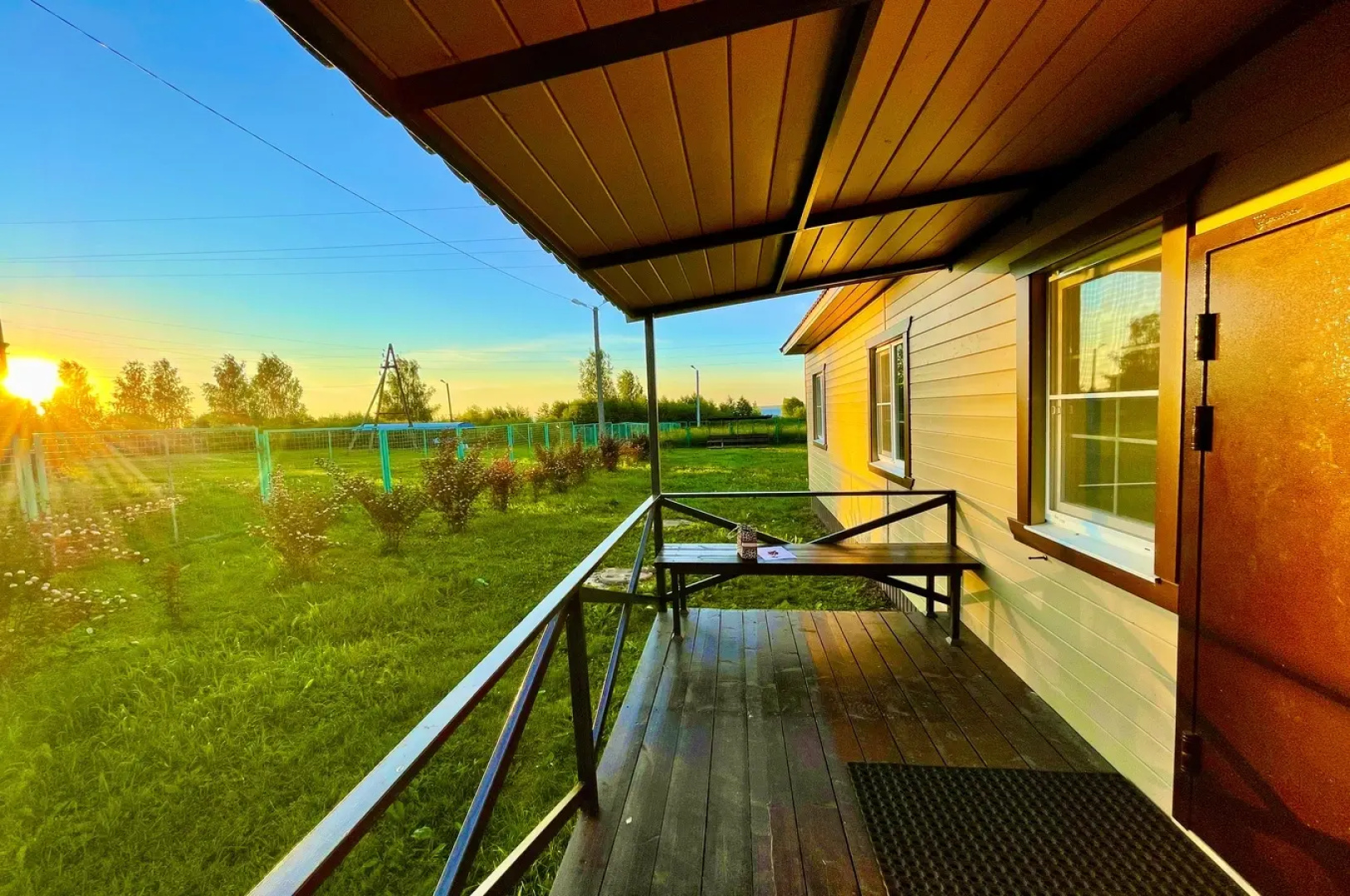 Na Beregu Ozera Guest House
