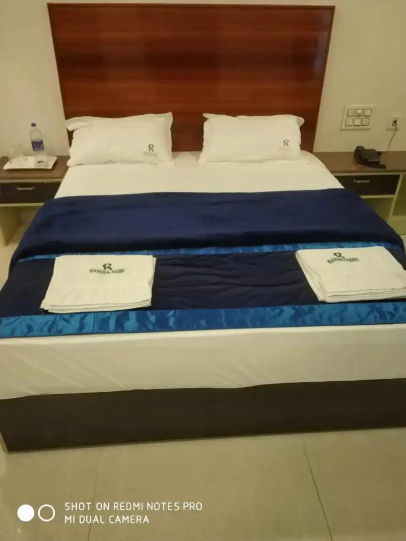 Отель Rathna Park