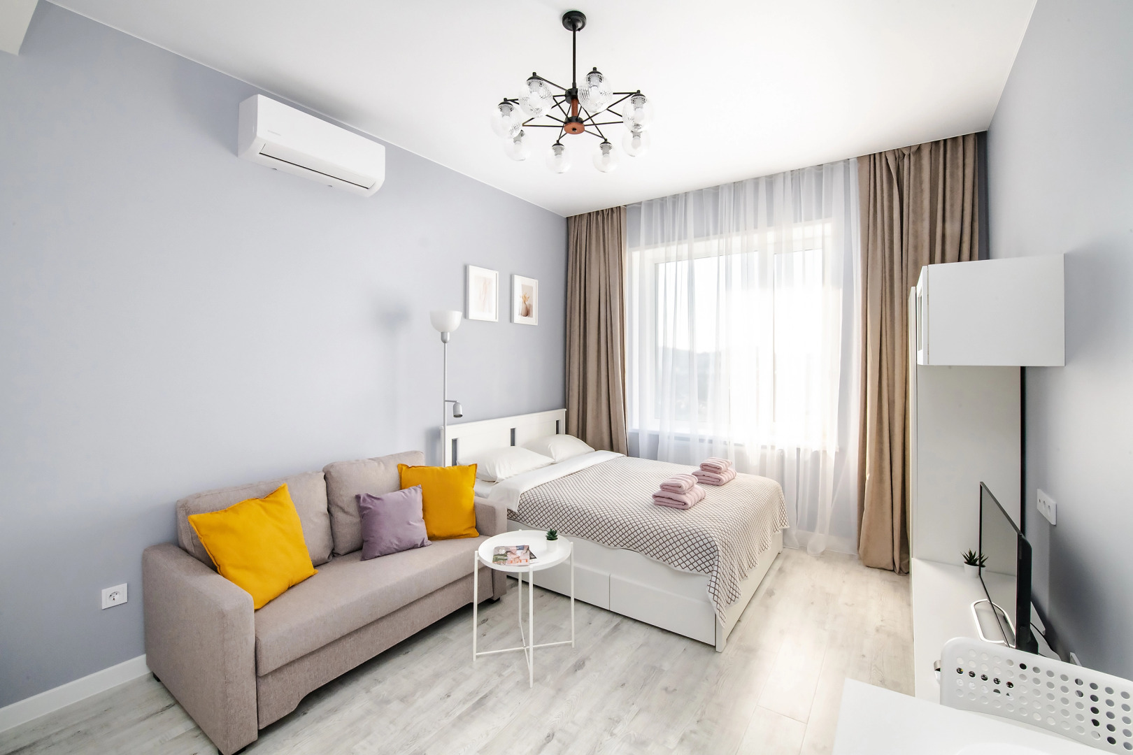 TopHouse на Брянской 18 студия