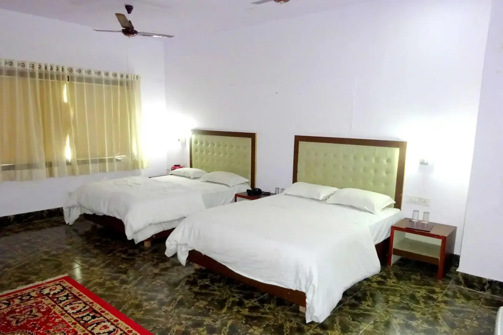 Отель Rajvi Palace by sky stays