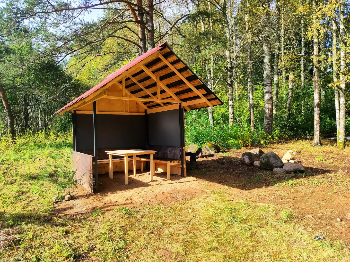 Апартаменты Уютная студия около озера