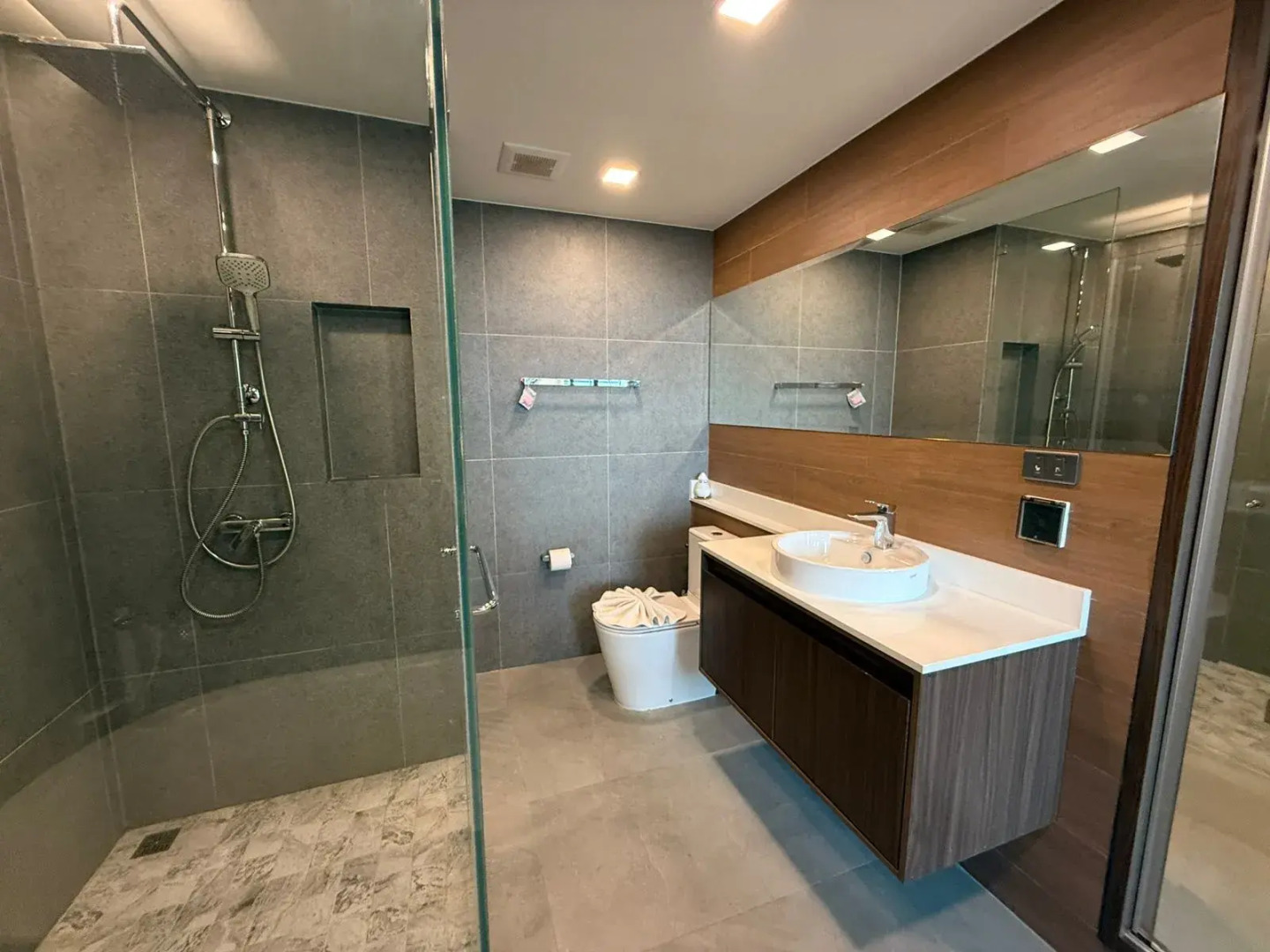 Апартаменты The Proud Karon Beach Phuket 612