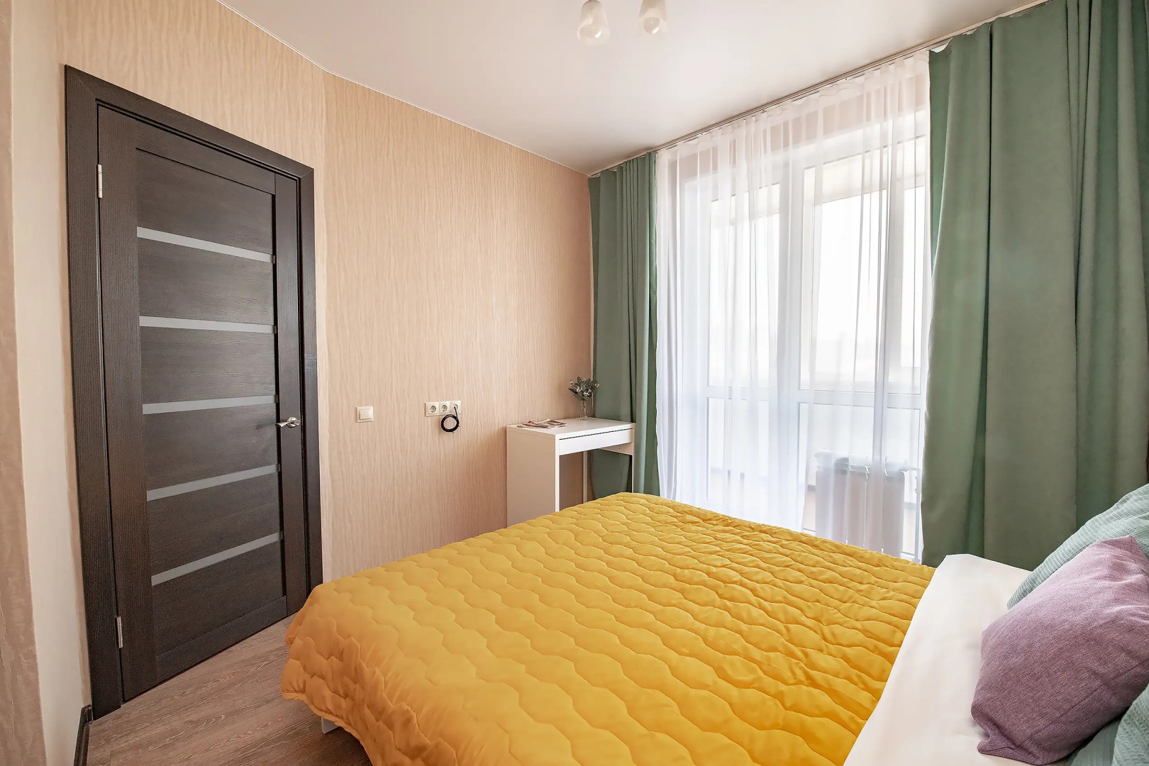 Апартаменты TopHouse на Жигура 12а  двухкомнатные