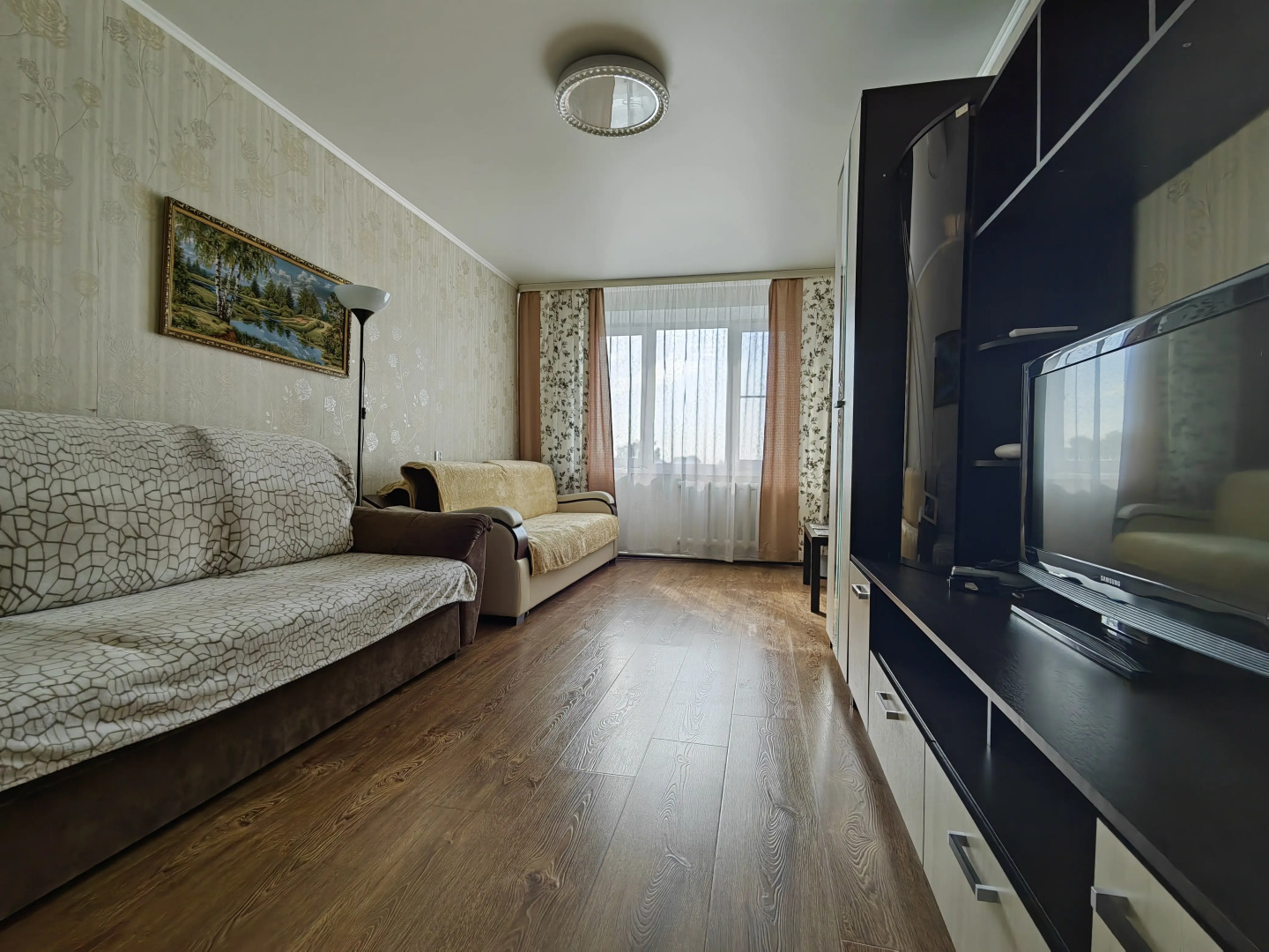 Апартаменты трехкомнатные  у Елены