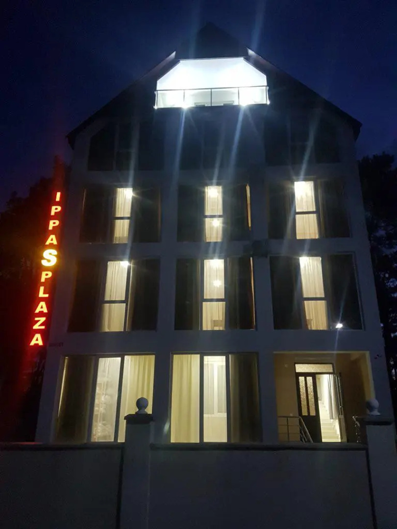 Ippa S Plaza Hotel
