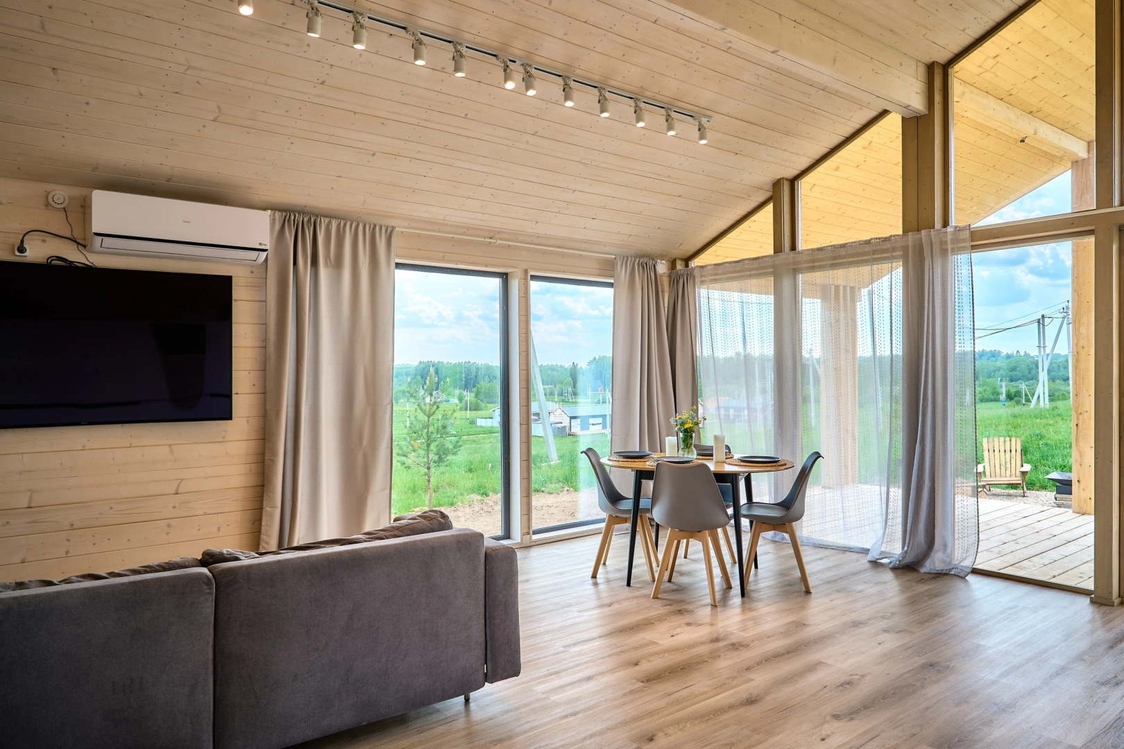 Коттедж Якунино-Дача Дом Бобра